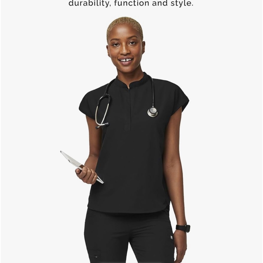 Figs Rafaela scrub top